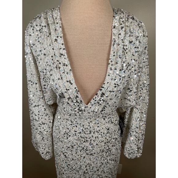 RETROFETE Camille Sequin Embellished Long Sleeve Deep V Maxi Dress Size Small - Picture 8 of 14